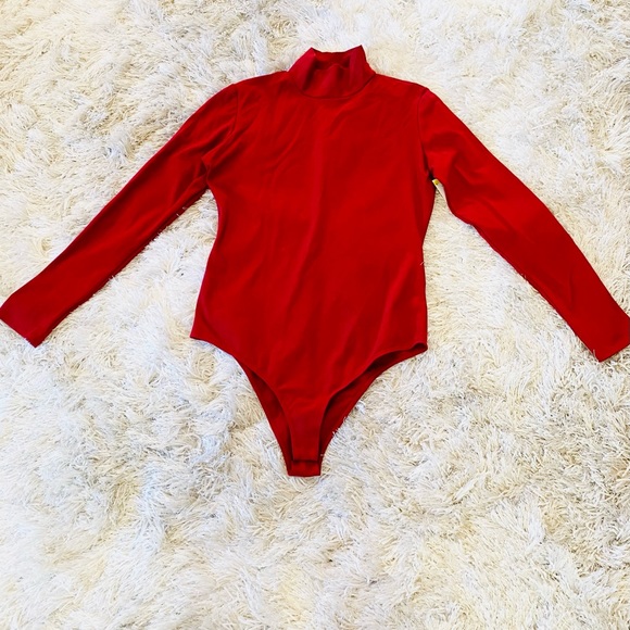 NWOT Reformation Navia Turtleneck Bodysuit - Picture 3 of 6